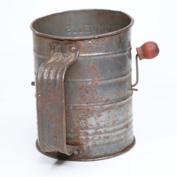 Vintage Bromwell's Metal Flour Sifter 3 Cup Hand Crank Kitchen Tool Rustic Decor - Picture 4 of 11